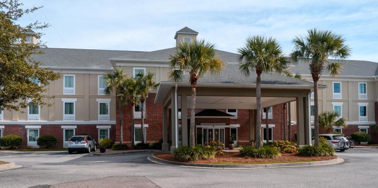 Comfort Inn & Suites Patriots Point Mount Pleasant Bagian luar foto