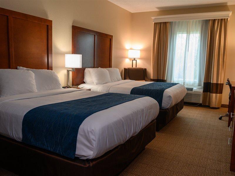 Comfort Inn & Suites Patriots Point Mount Pleasant Bagian luar foto