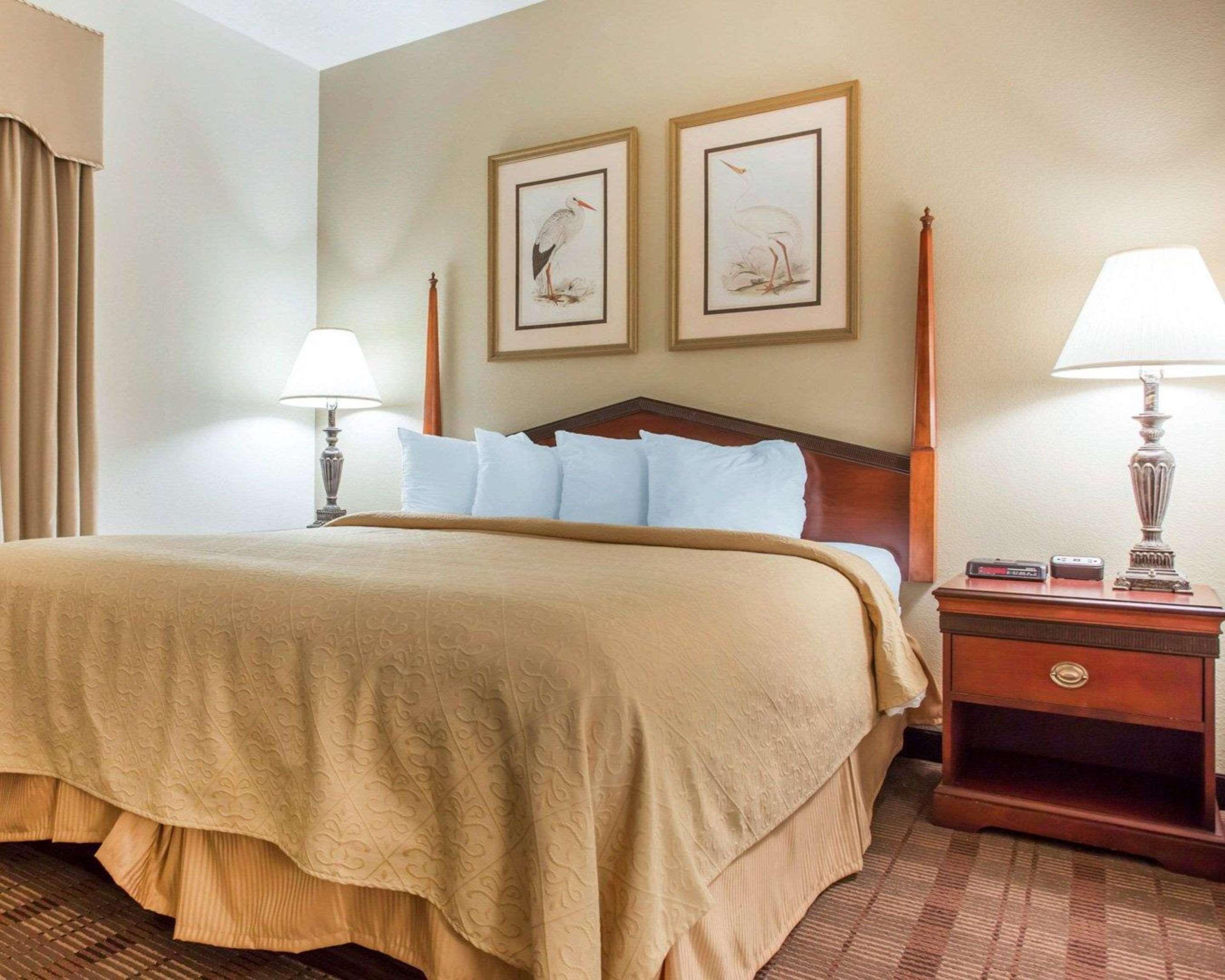 Comfort Inn & Suites Patriots Point Mount Pleasant Bagian luar foto