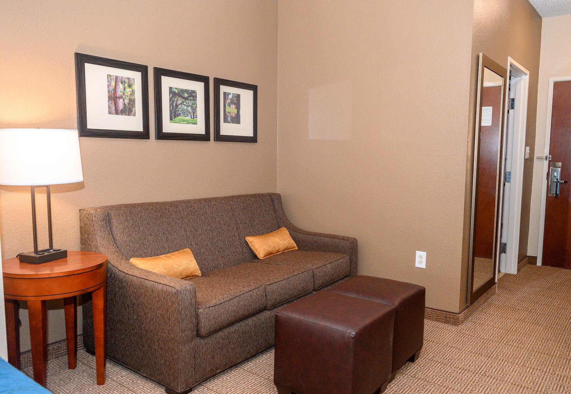 Comfort Inn & Suites Patriots Point Mount Pleasant Bagian luar foto
