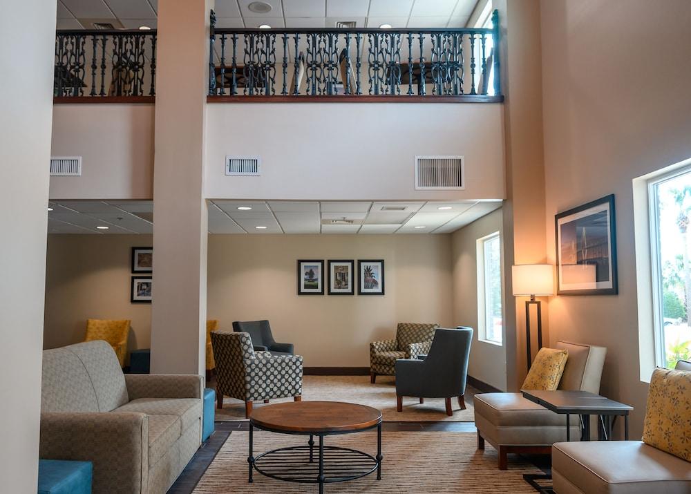 Comfort Inn & Suites Patriots Point Mount Pleasant Bagian luar foto