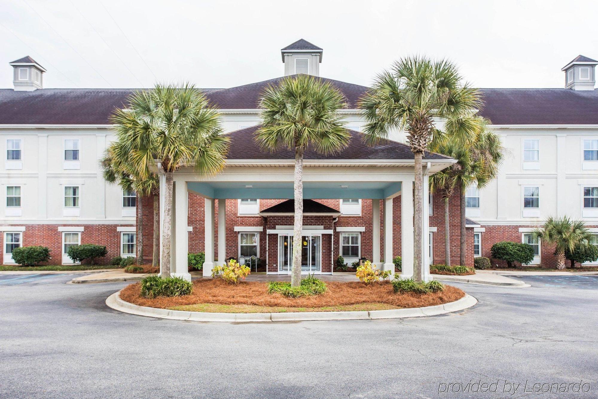 Comfort Inn & Suites Patriots Point Mount Pleasant Bagian luar foto