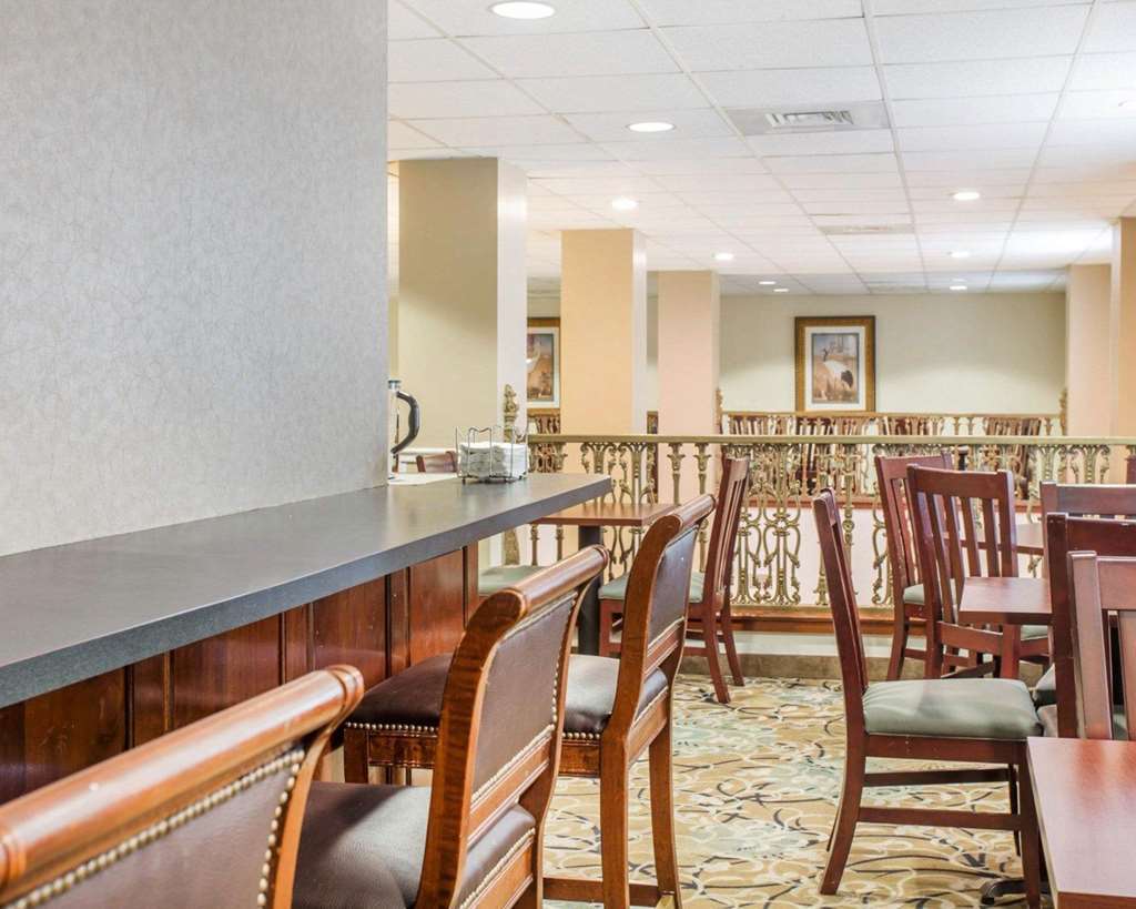 Comfort Inn & Suites Patriots Point Mount Pleasant Restoran foto